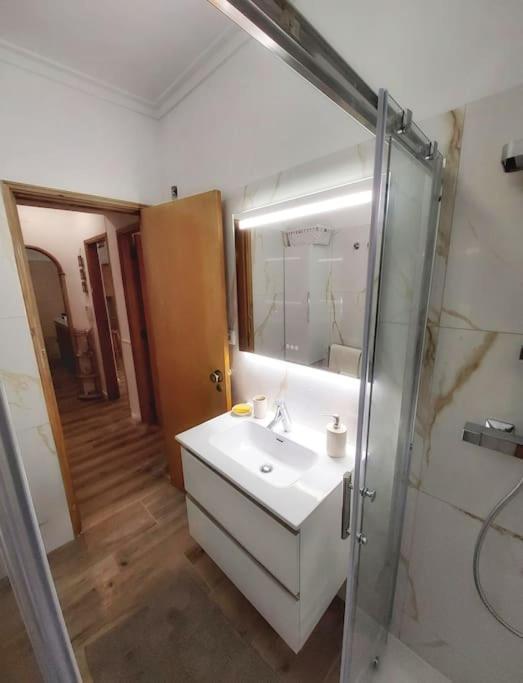 Cozy Apartment Near The Beach In Costa De Caparica Eksteriør bilde